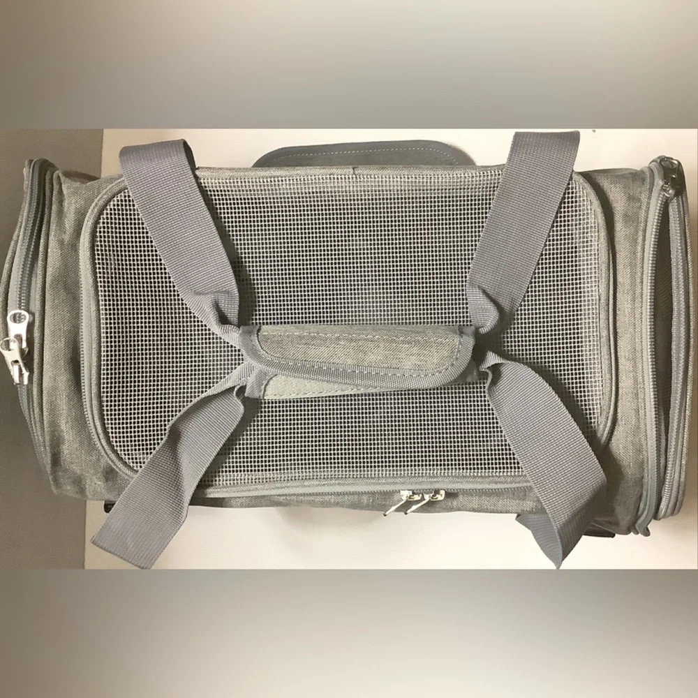 Prodigen Pet Carrier Bag - Medium for small dog or cat gray 17L x 10W x 11H.